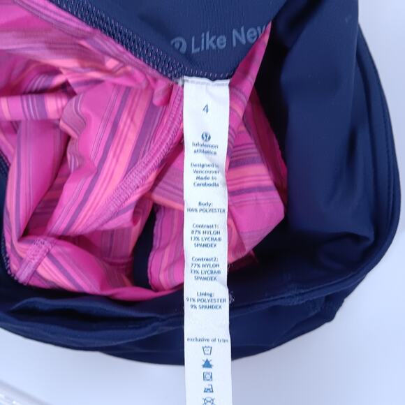 Lululemon Run: Sun Sprinter Short size 4 - Picture 8 of 8